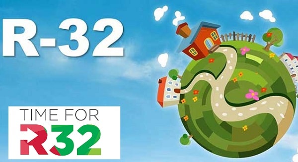 R32